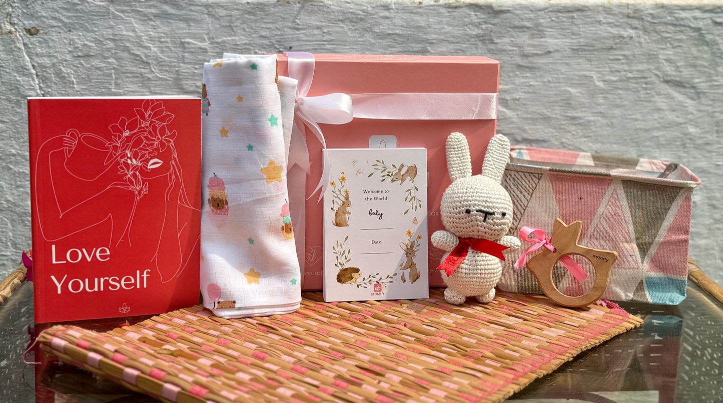 Momly - New mom & baby gift box (6 items)